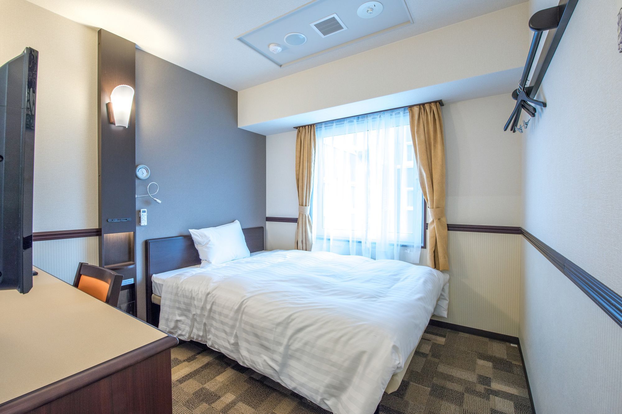 Toyoko Inn Shin-Osaka Higashi-Mikuni Ekimae Exterior foto