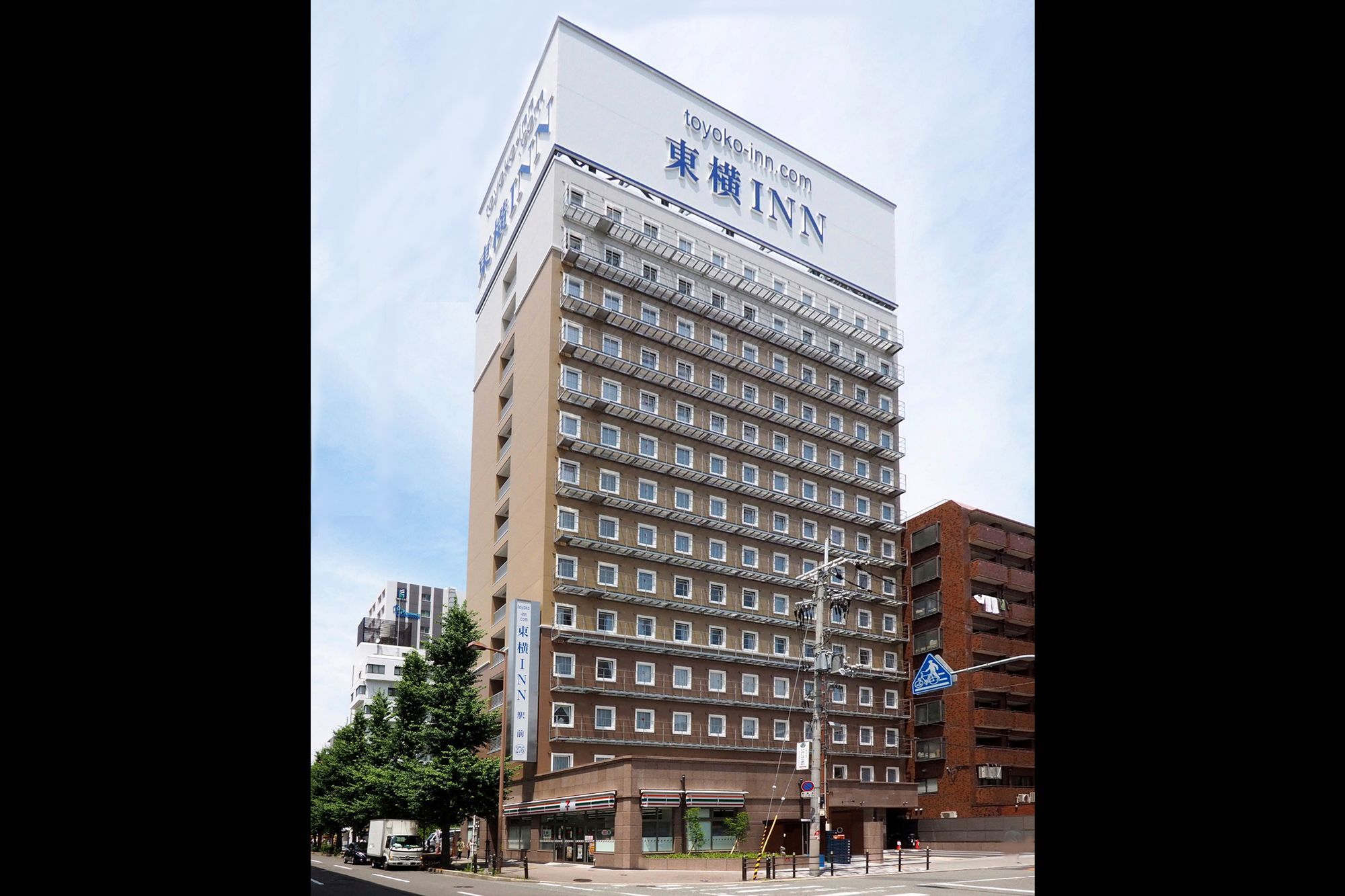 Toyoko Inn Shin-Osaka Higashi-Mikuni Ekimae Exterior foto
